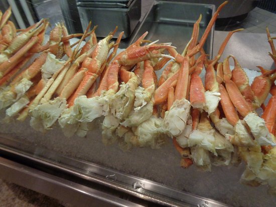 Bacchanal Buffet at Caesars Palace signature dishes Alaskan King Crab LegsPeking DuckPrime Rib